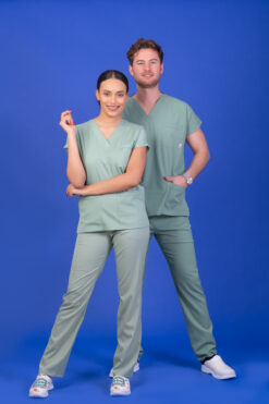 Unisex Kalıp Küf Yeşili Likralı Hemşire / Doktor Forması Scrubs (takım)