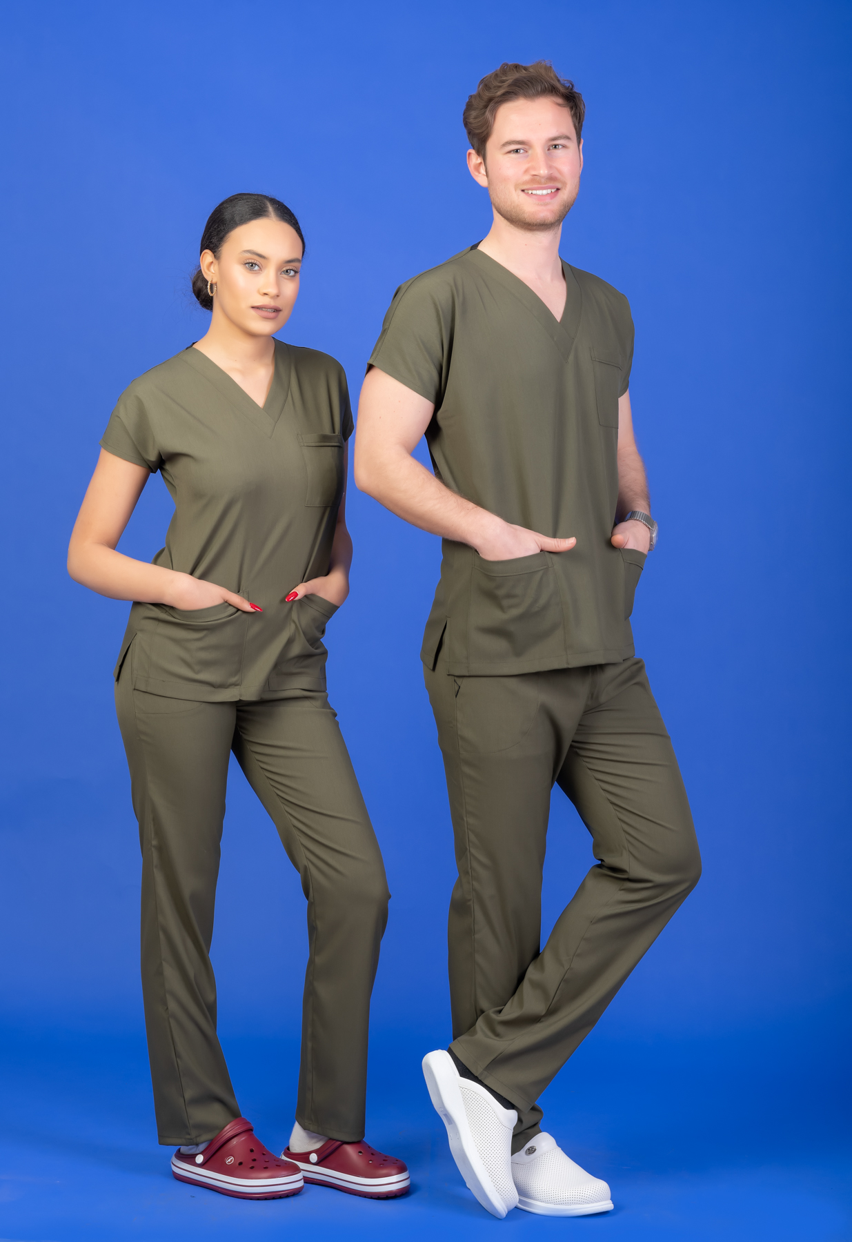 Tek Üst Unisex Kalıp Haki Yeşil Likralı Hemşire / Doktor Forması Scrubs - Görsel 2