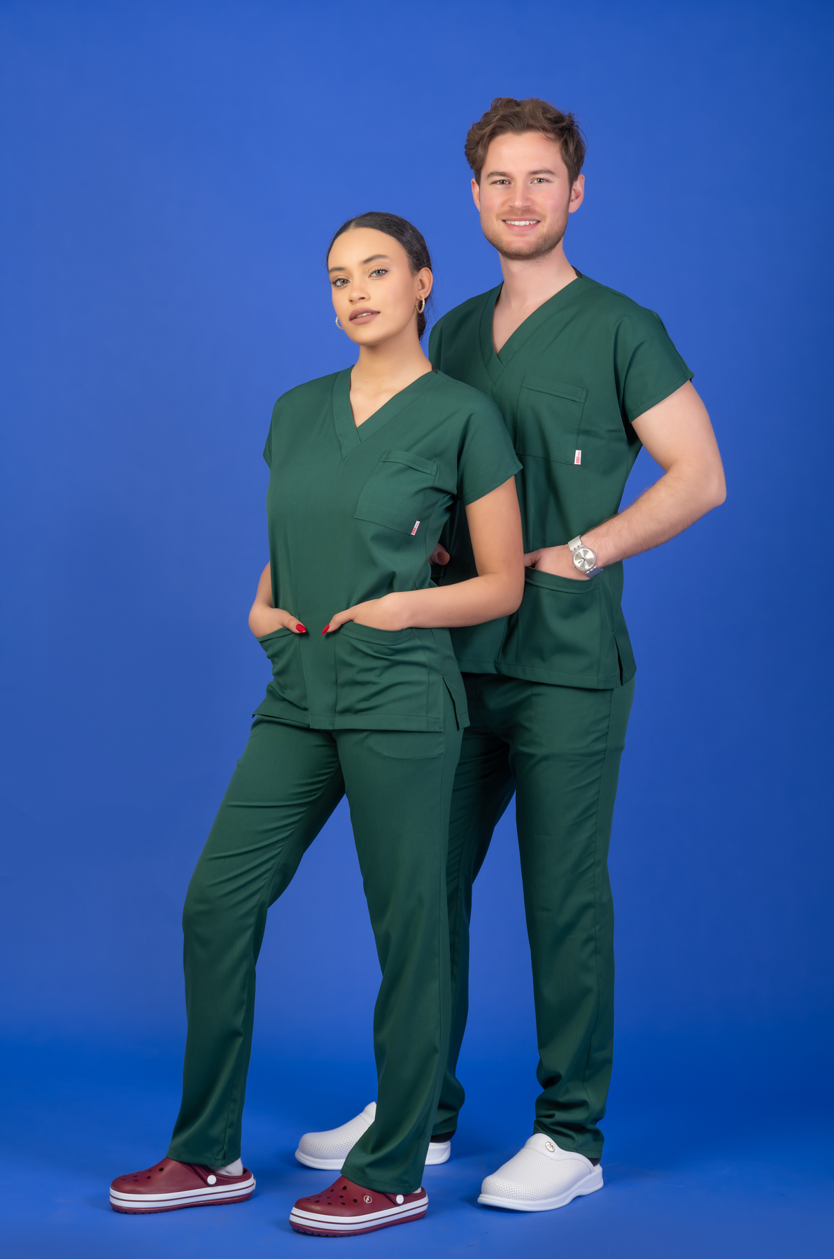 Tek Üst Unisex Kalıp Avcı Yeşili Likralı Hemşire / Doktor Forması Scrubs - Görsel 2