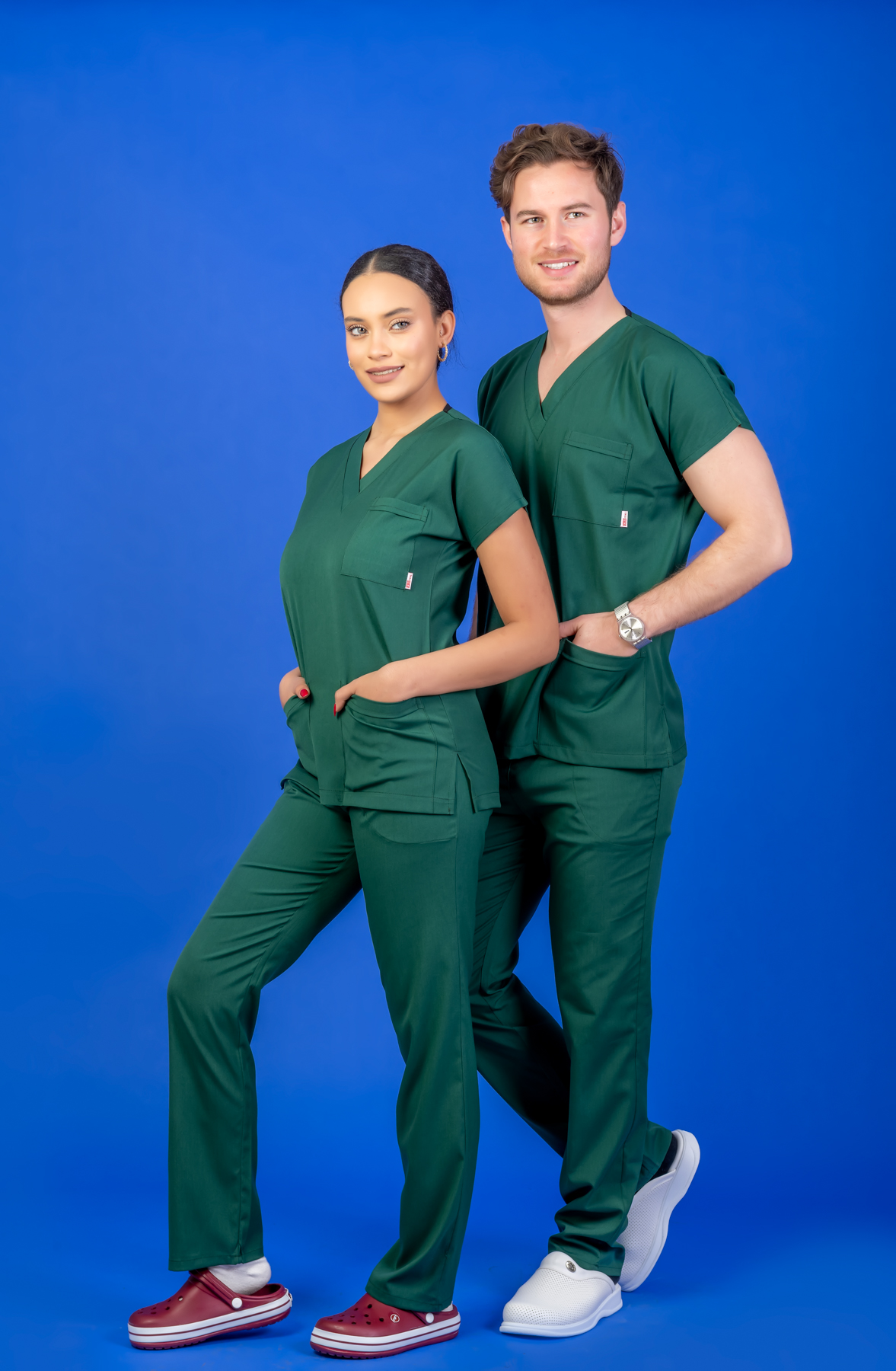 Tek Üst Unisex Kalıp Avcı Yeşili Likralı Hemşire / Doktor Forması Scrubs - Görsel 3